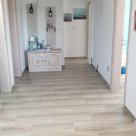 Pavlos House شقة